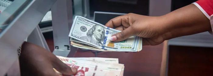 profissao-bancario_jornada_6h.webp